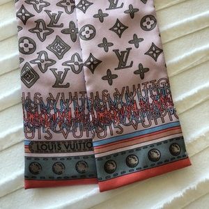 Louis Vuitton Monogram Bandeau